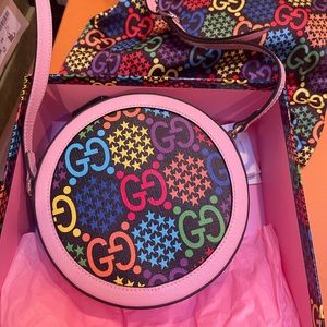 Gucci GG Supreme Psychedelic Round Shoulder Bag 🌈
